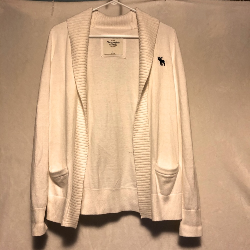 Abercrombie & Fitch white cardigan